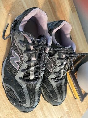 New Balance Women's Gray Sneakers with Light Pink Accents